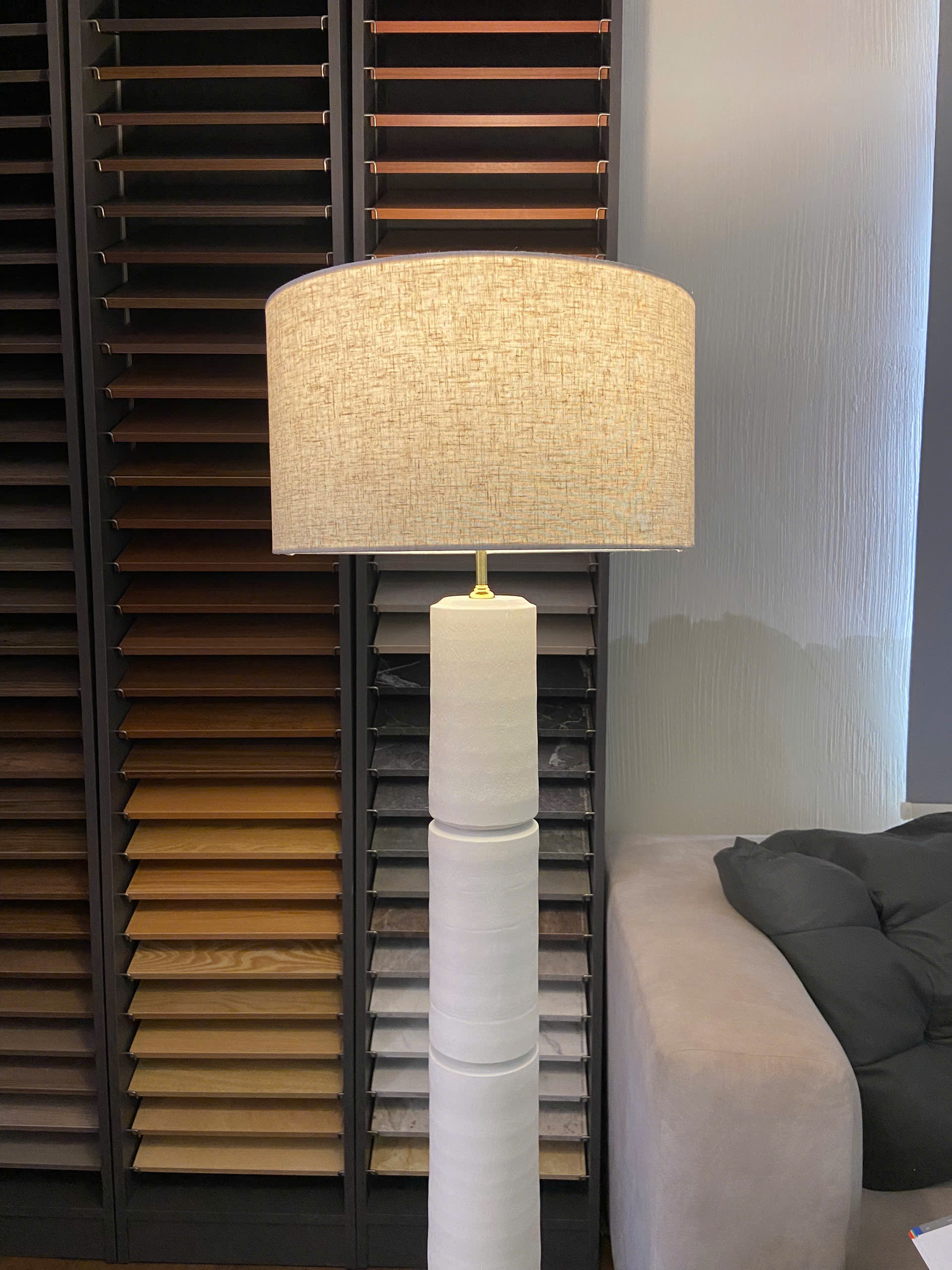 Đèn Sàn Gỗ Trắng Ivory Construct DS-0037 | An Lights